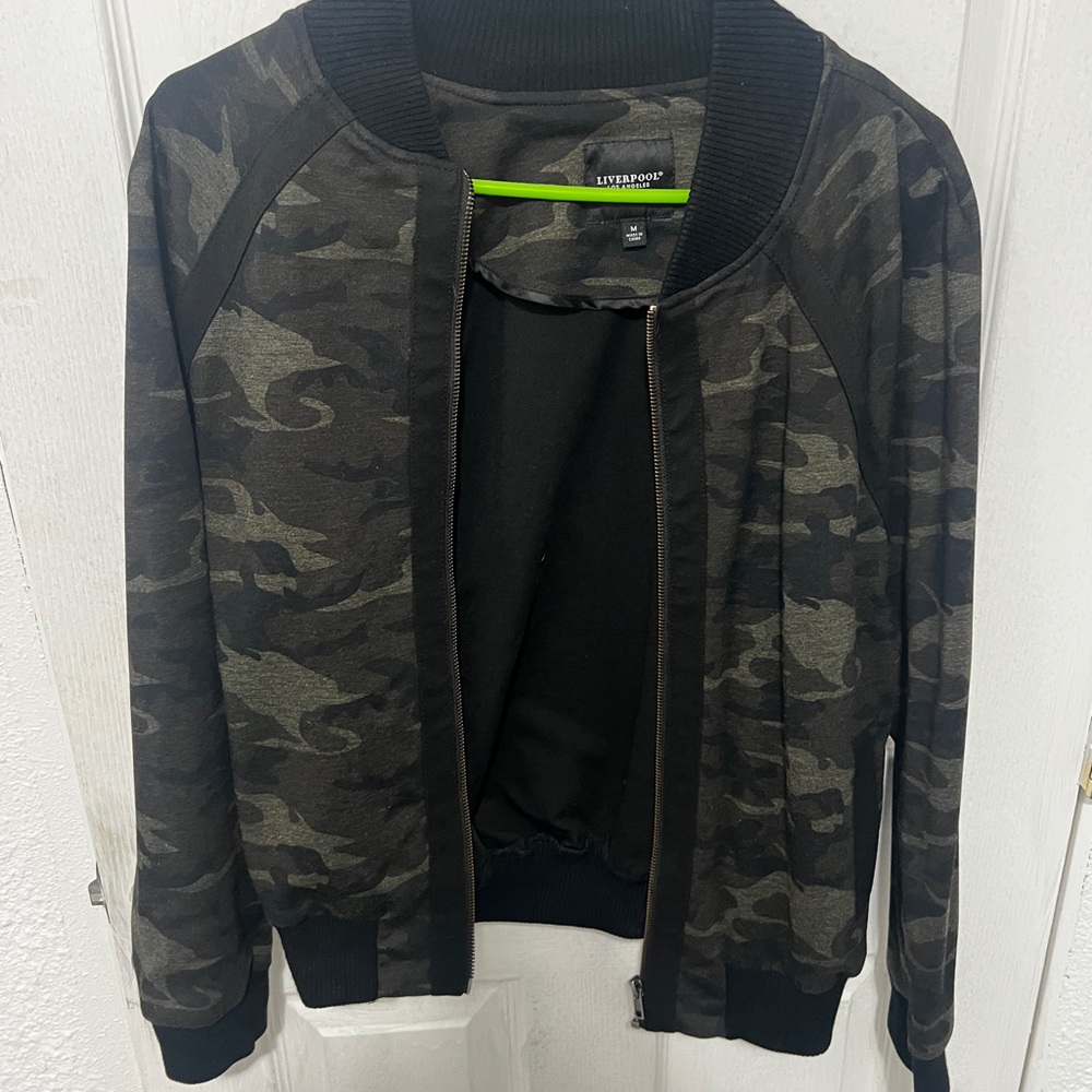 Liverpool Los Angeles Camouflage Jacket in Olive and Black
